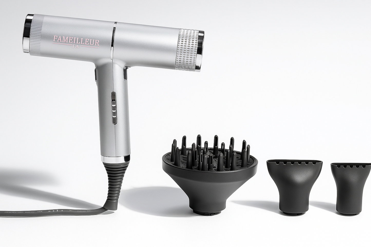 Fameilleur Le Soin – Professionele Haardroger met Diffuser & 2 Opzetstukken – Luxe Föhn voor Mannen & Vrouwen – Sneldrogend 2000W – Voor Krullend, Steil & Gevoelig Haar – Lichtgewicht & Stil